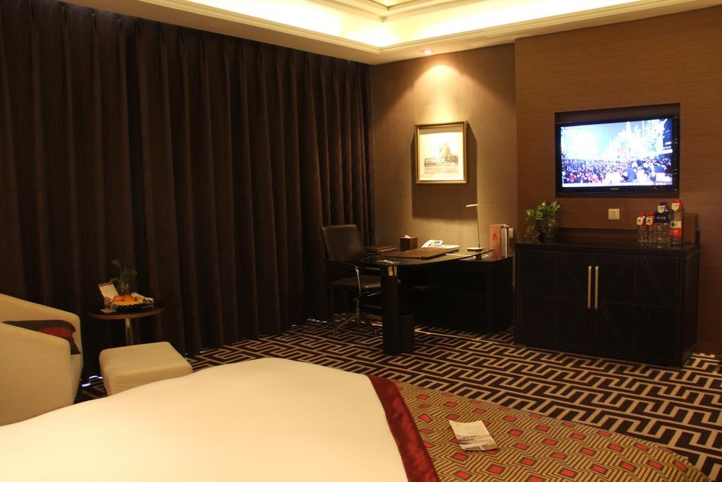 Brigh Radiance Hotel Yantai Exterior photo