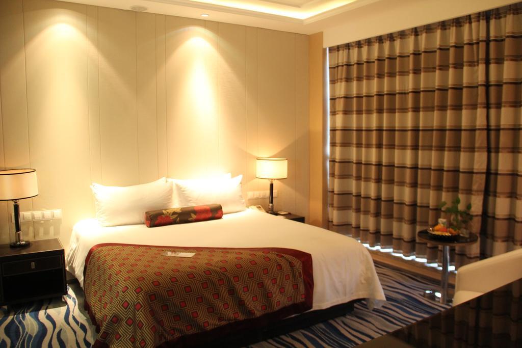 Brigh Radiance Hotel Yantai Exterior photo